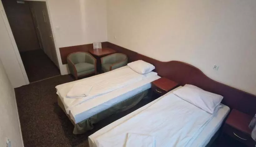 Pokoje Dom Turysty Sanok 24h