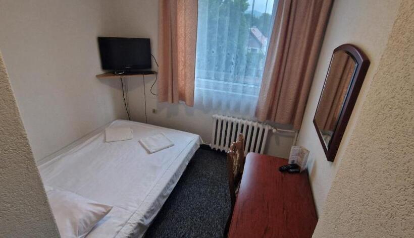 Pokoje Dom Turysty Sanok 24h