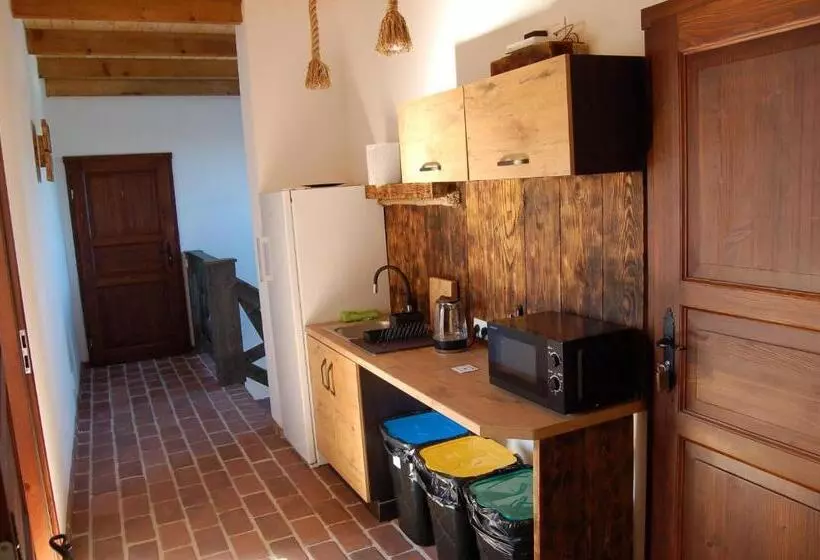 ベッドアンドブレックファースト Cisna Chata