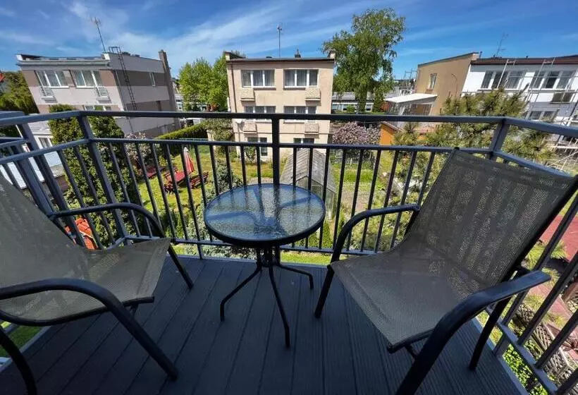 Aamiaismajoitus (B&B) Villa Mors