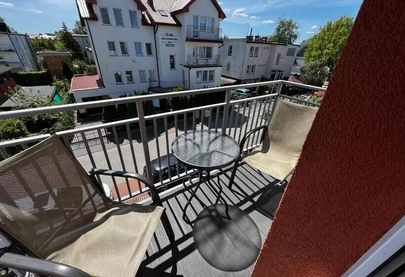 Aamiaismajoitus (B&B) Villa Mors