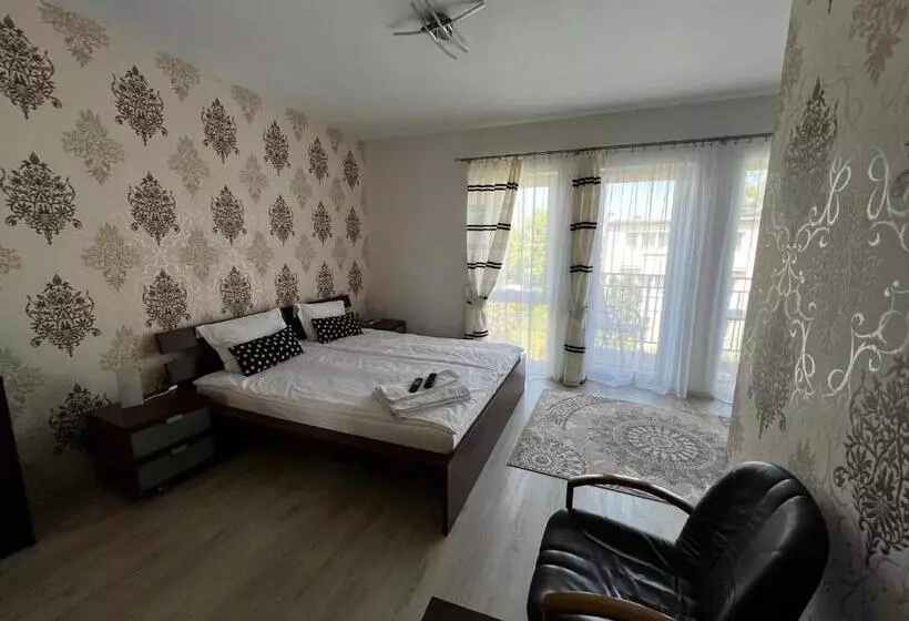 Aamiaismajoitus (B&B) Villa Mors