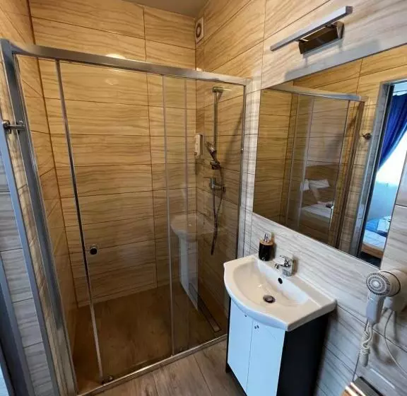 Aamiaismajoitus (B&B) Villa Mors