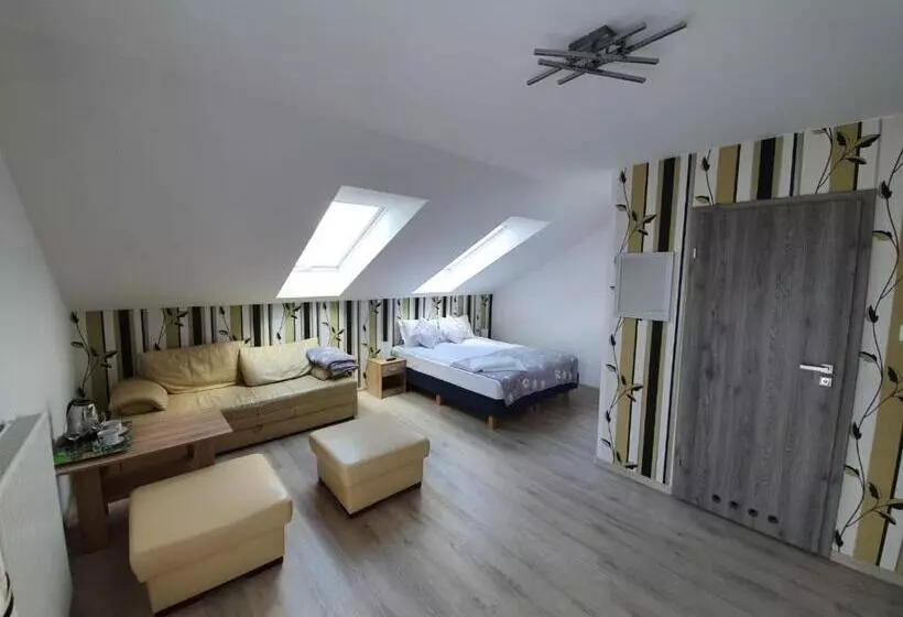 Aamiaismajoitus (B&B) Villa Mors