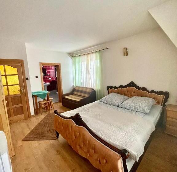 تختخواب و صبحانه Willa Maria