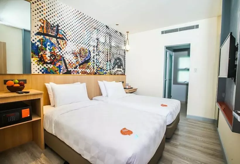Go Hotels Plus Naga
