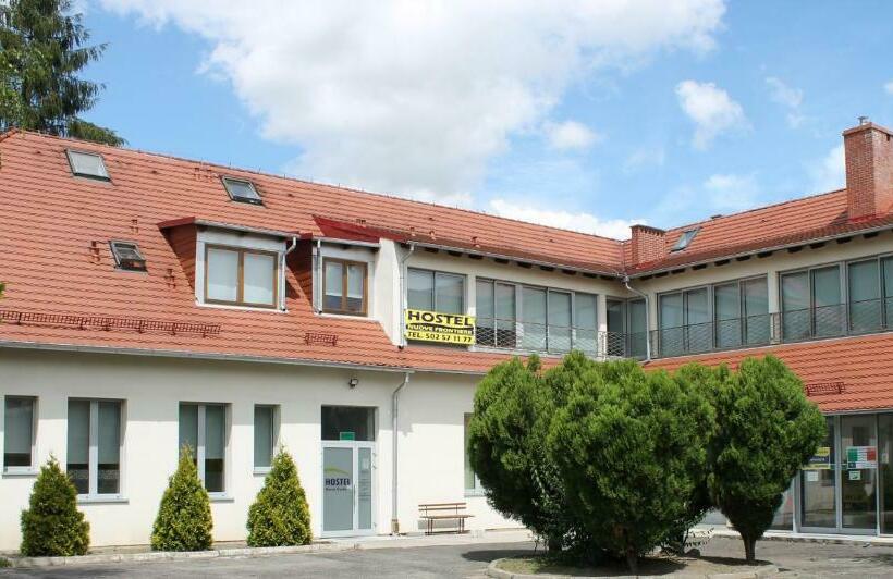 Hostel Nuove Frontiere