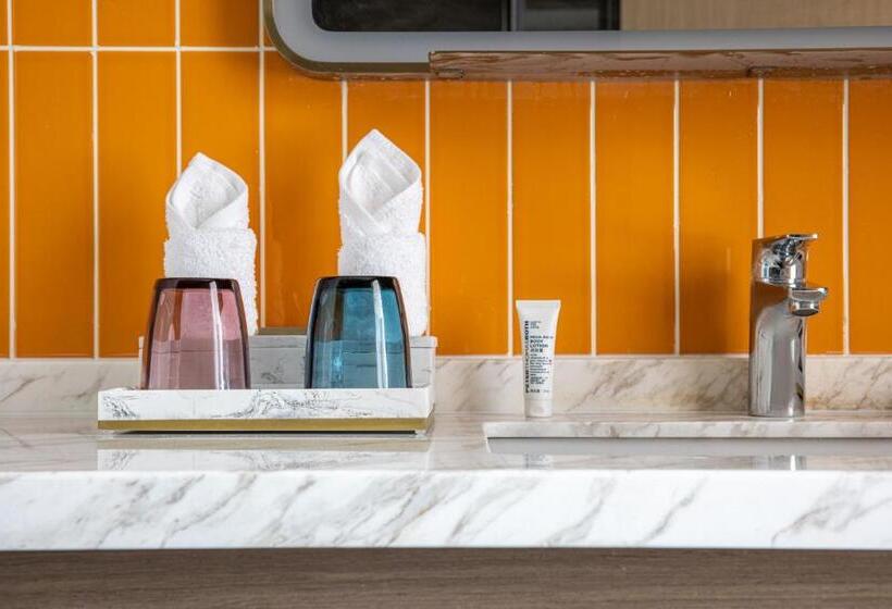 Hotel Home2 Suites By Hilton Wuhan Xudong