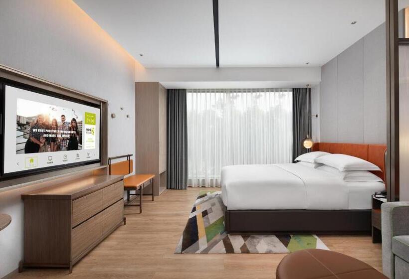 Hotel Home2 Suites By Hilton Wuhan Xudong