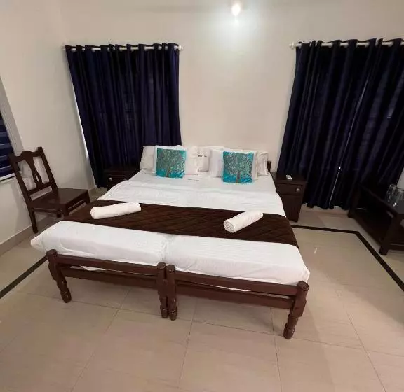 هتل Mohans Ayurvedic Beach Resort