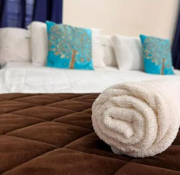 هتل Mohans Ayurvedic Beach Resort