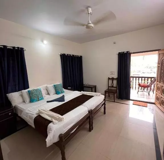 هتل Mohans Ayurvedic Beach Resort