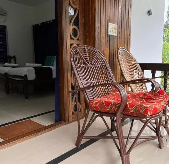 هتل Mohans Ayurvedic Beach Resort