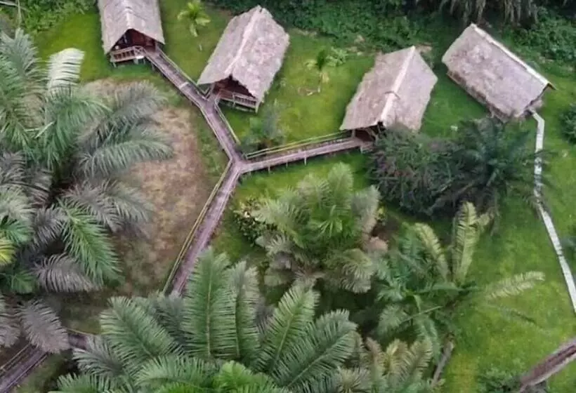 هتل Oveng Lodge
