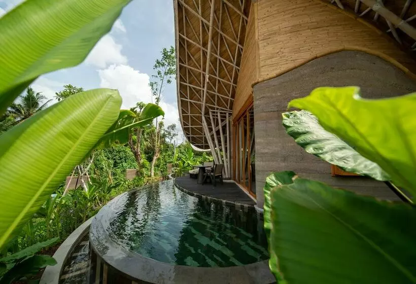 Hotelli Ulaman Eco Luxury Retreat