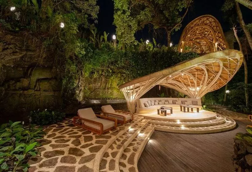 Hotelli Ulaman Eco Luxury Retreat