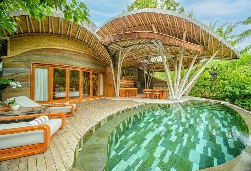 Hotelli Ulaman Eco Luxury Retreat