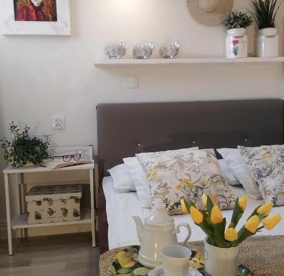 פנסיון Willa Axla Z Werandą Ogrodem I Parkingiem