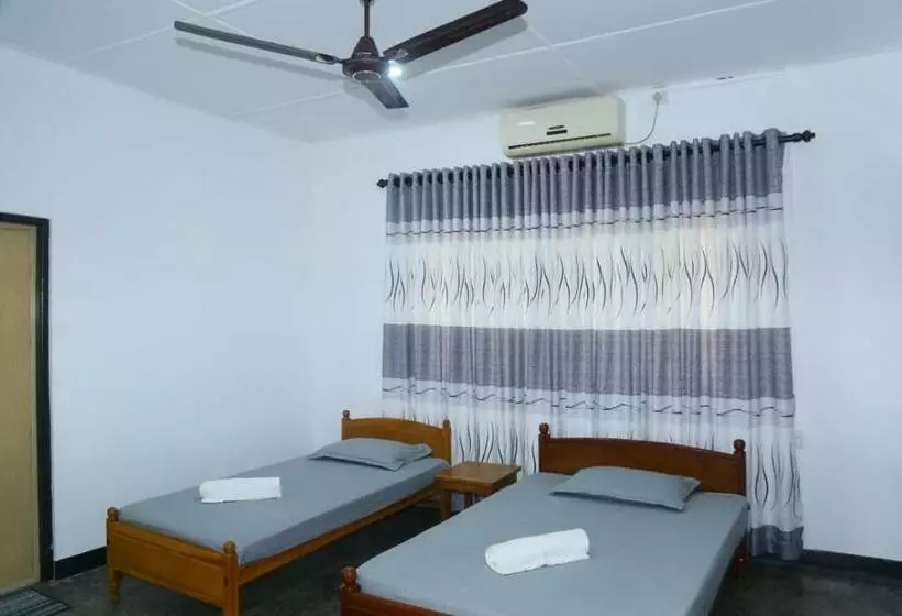 ベッドアンドブレックファースト Berty S Cottage