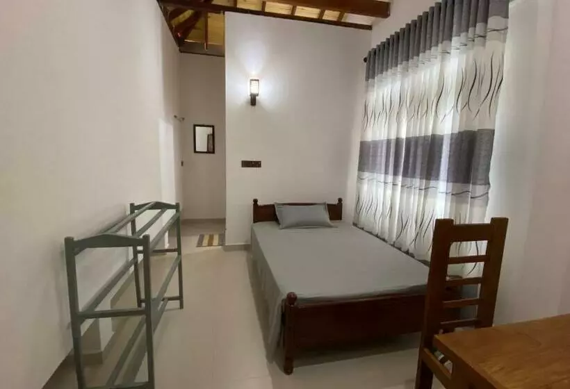 ベッドアンドブレックファースト Berty S Cottage