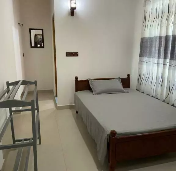 ベッドアンドブレックファースト Berty S Cottage