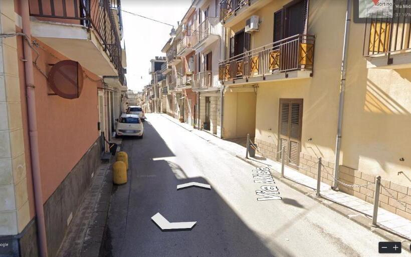 مبيت وإفطار Ferula Loft