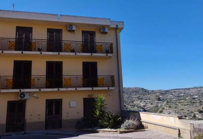 Aamiaismajoitus (B&B) Ferula Loft