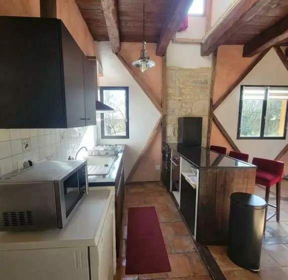 Aamiaismajoitus (B&B) Le Flacon De La Verrouille