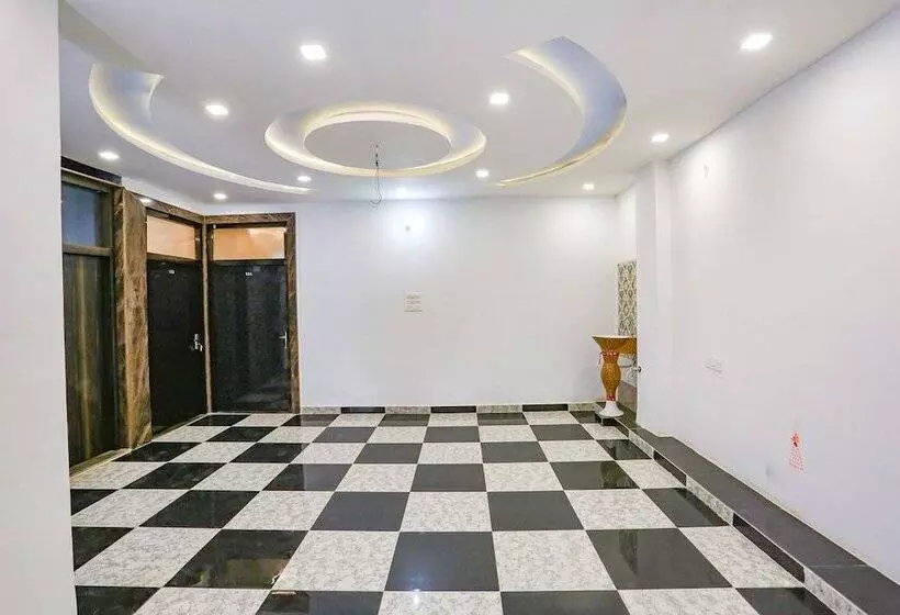 Fabhotel Occazia Palace