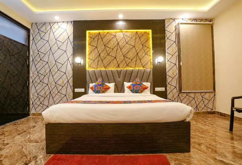 Fabhotel Occazia Palace