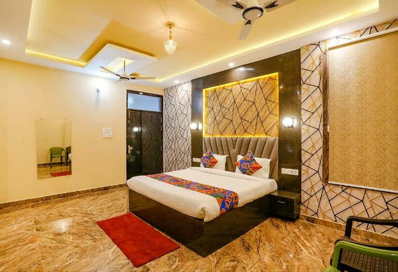 Fabhotel Occazia Palace