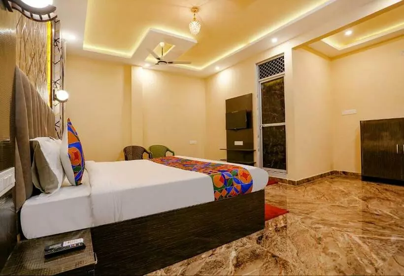 Fabhotel Occazia Palace