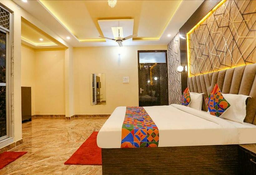 Fabhotel Occazia Palace