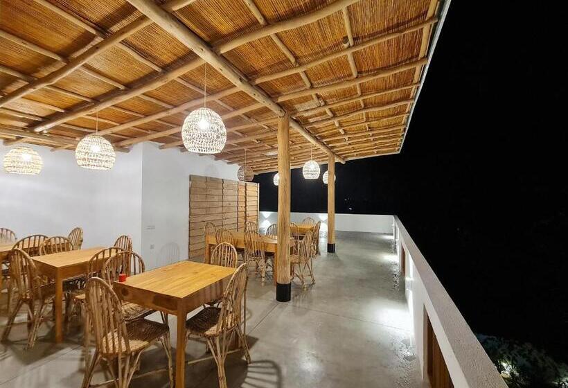 هتل Ohana Surf Guest House