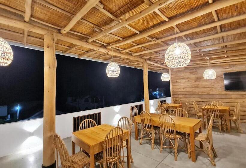 هتل Ohana Surf Guest House