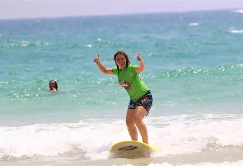 ホテル Ohana Surf Guest House