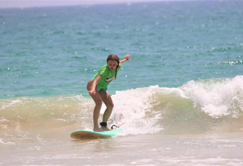 هتل Ohana Surf Guest House