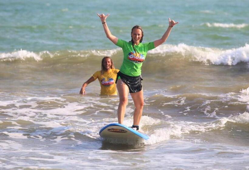 هتل Ohana Surf Guest House