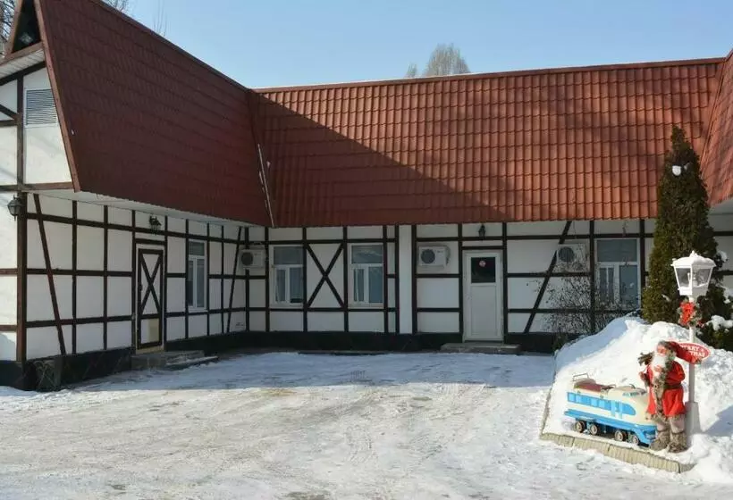 هتل Railway