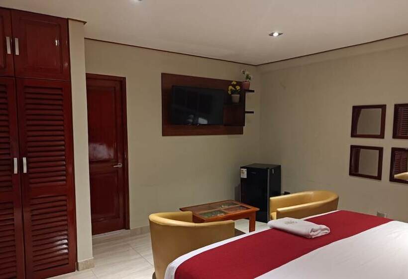 ホテル Suites Pucallpa