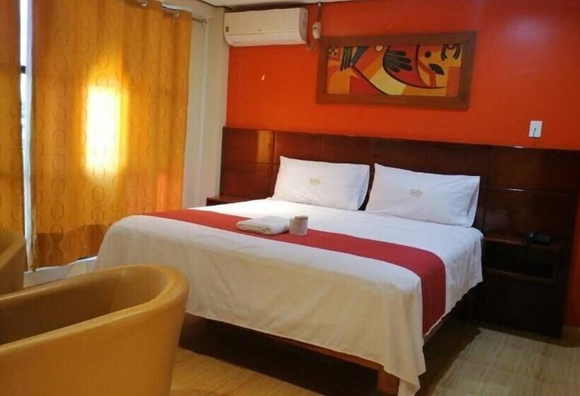 ホテル Suites Pucallpa