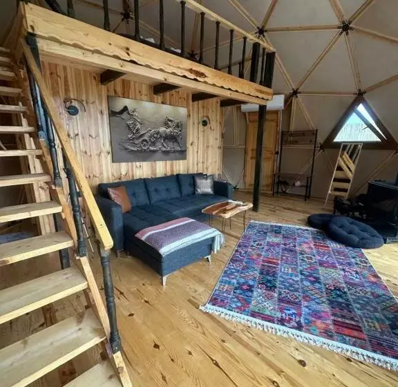 Li̇mkhona Dome   Chalet