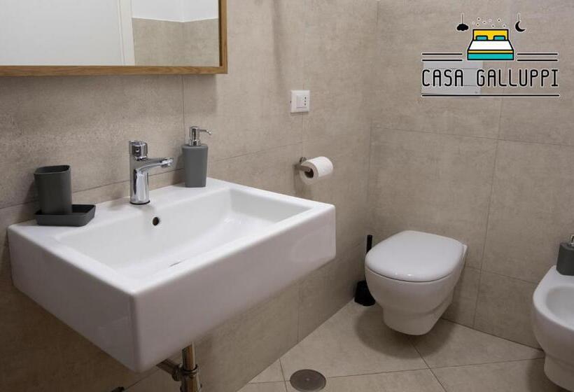 پانسیون Casa Galluppi, Stanza Privata In Centro A Cosenza Con Bagno E Ampia Doccia, Free High Speed Wi Fi, N