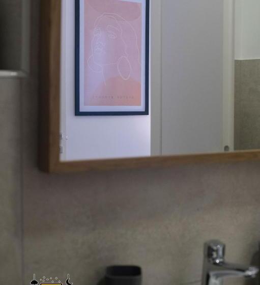 پانسیون Casa Galluppi, Stanza Privata In Centro A Cosenza Con Bagno E Ampia Doccia, Free High Speed Wi Fi, N