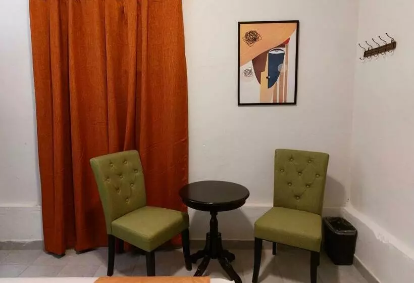 ペンション Hospedaje Los Lirios Chitré