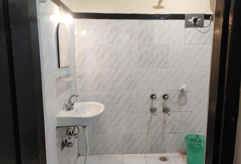 بنسيون Shree Guest House