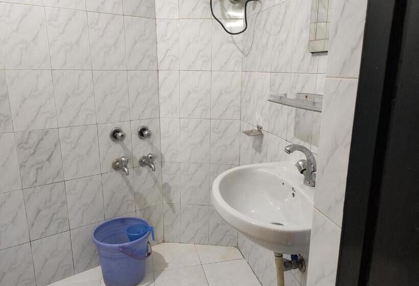 بنسيون Shree Guest House