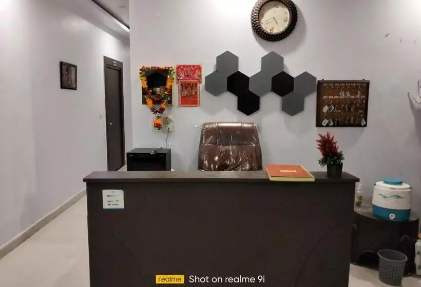 Relax Square & Hotel By Wb Inn
