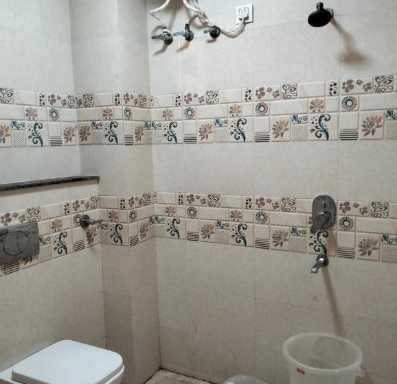 Relax Square & Hotel By Wb Inn