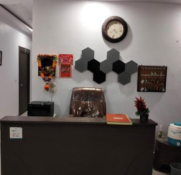 Relax Square & Hotel By Wb Inn